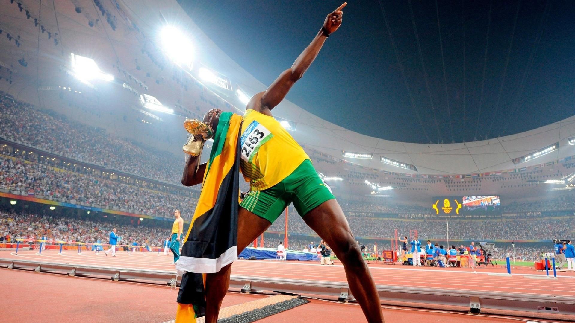 _城市骑行马拉松：绿色出行引领新风尚_，穿骑行服跑马拉松