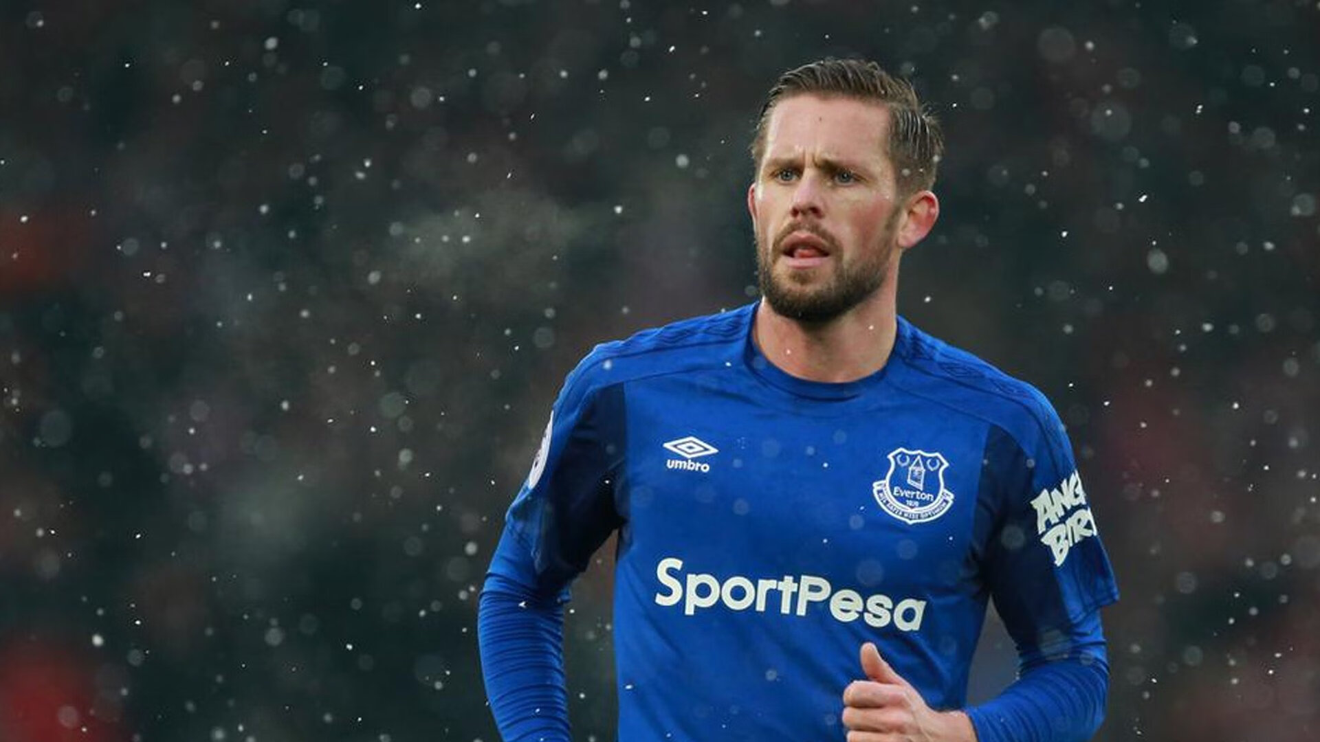 自由式滑雪选手比赛服功能性提升,自由式滑雪比赛项目