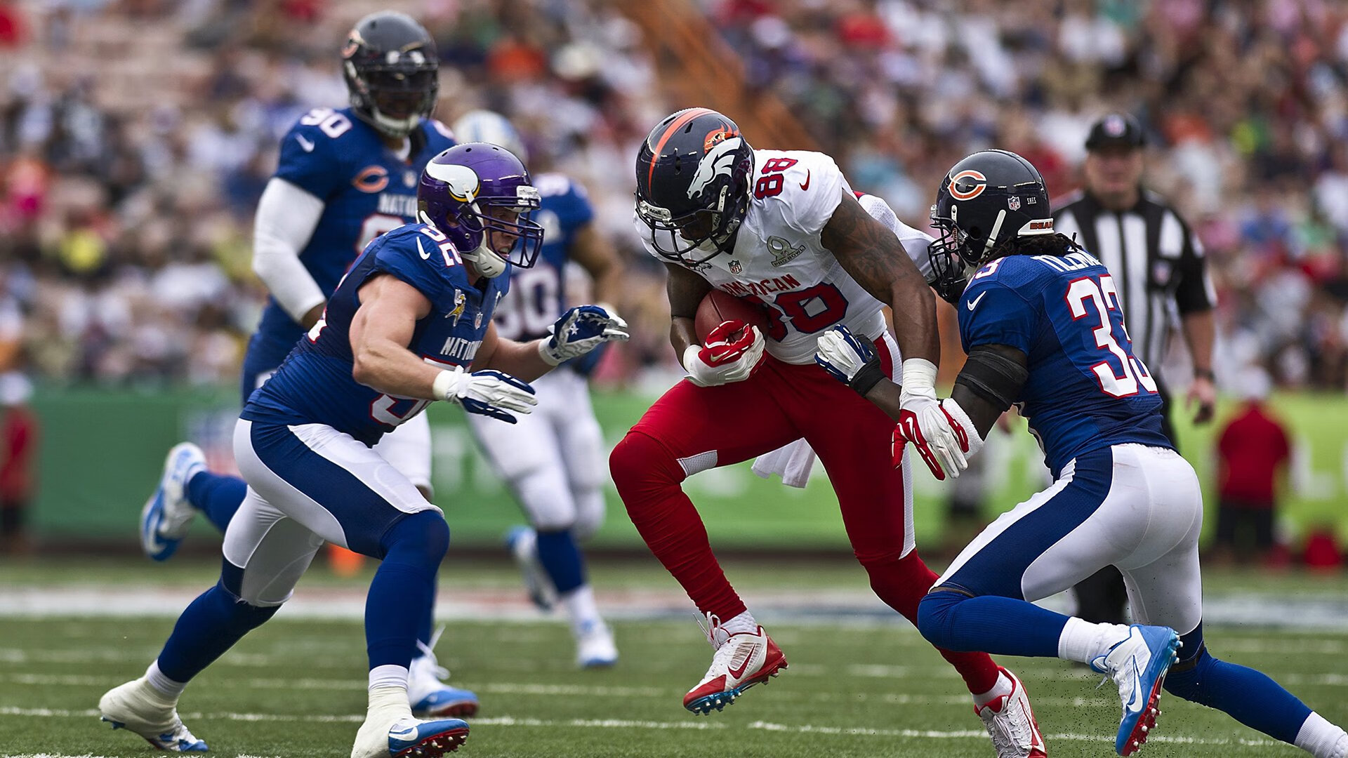 艾比·德尔福：稳定发挥，成功阻挡对方前锋，确保球队胜利，艾比 里德尔